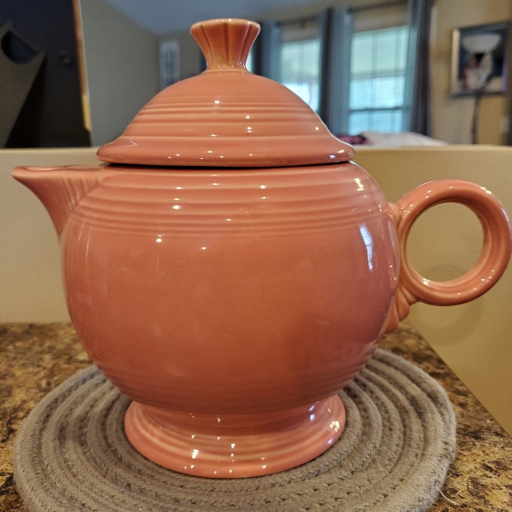 FIESTA RETIRED ROSE LARGE TEAPOT